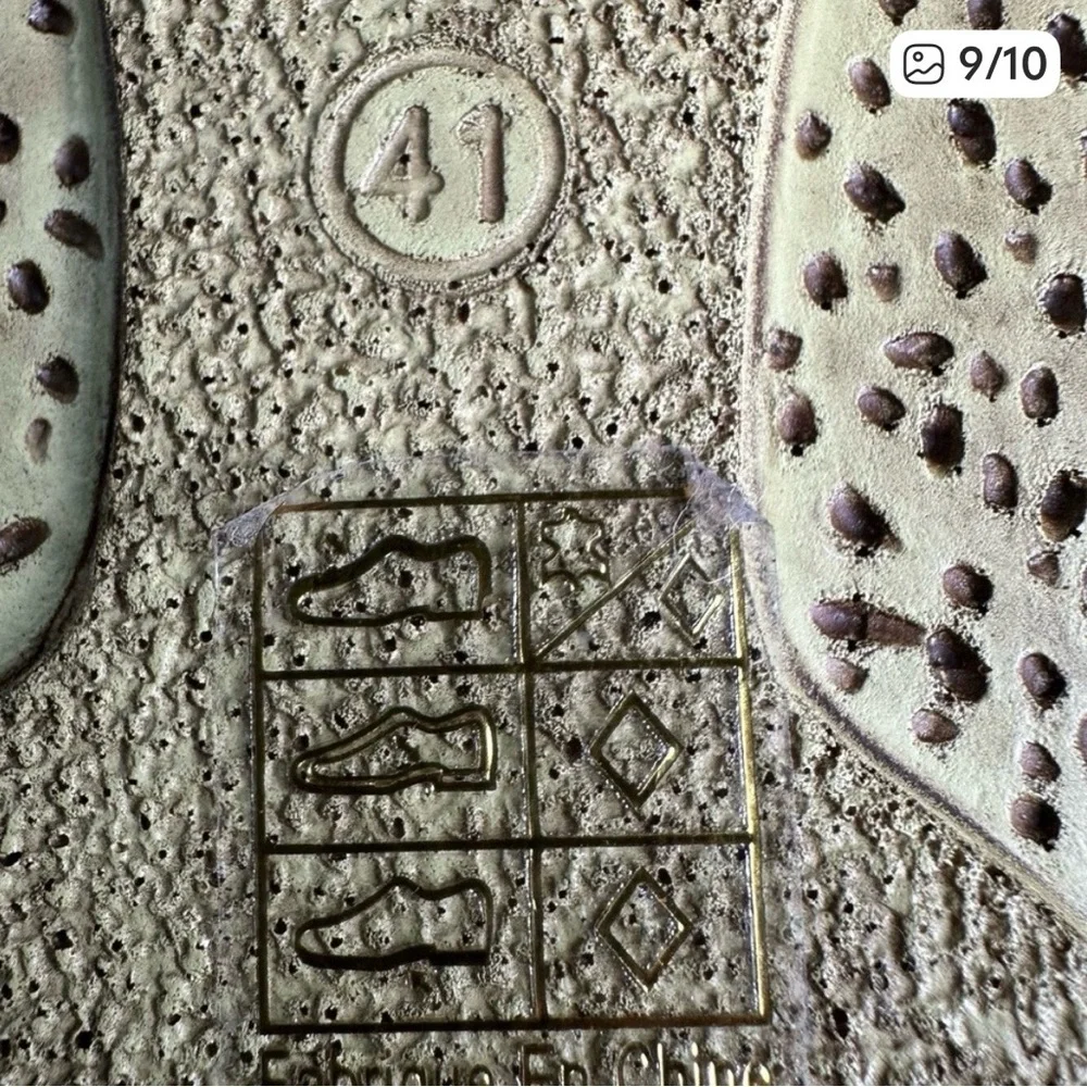 L'Artiste by Spring Step Karina Red Leather Slide Sandals. Size 41 - Picture 9 of 9